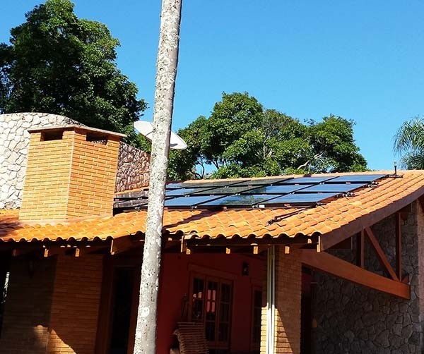 Coletor Solar de Baixo Custo 